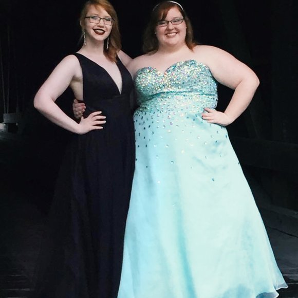 Bess Bridal Black Deep-V Neckline Prom Dress - Picture 2 of 7